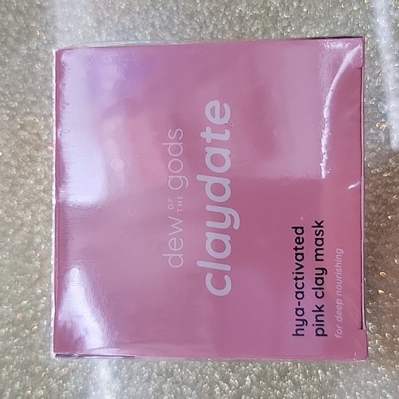 Dew Of The Gods Claydate Hya-Activated Pink Clay Mask - Picture 2 of 5